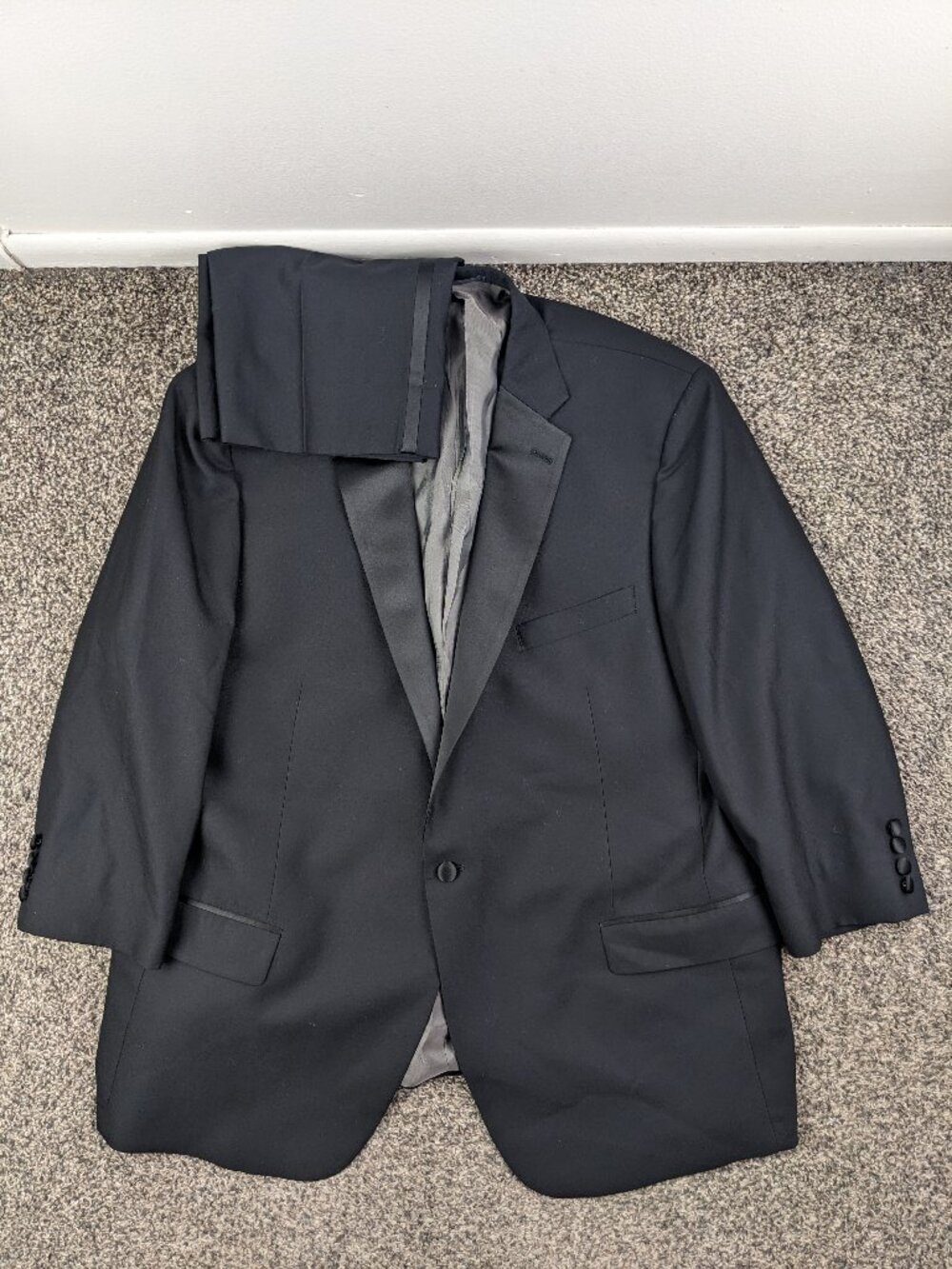 Hart Schaffner Marx Tuxedo 2 PC Suit 50R Wool Black 44x26 USA Made